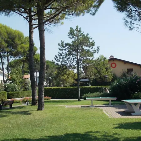 Townhouse With Pool, Garden And Close To Bibione