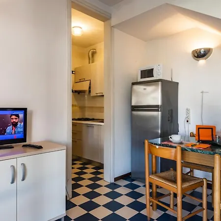 Apartment Townhouse With Pool, Garden And Close To *