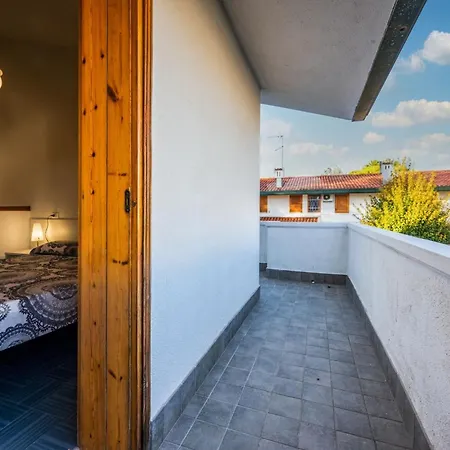 Apartment Townhouse With Pool, Garden And Close To *